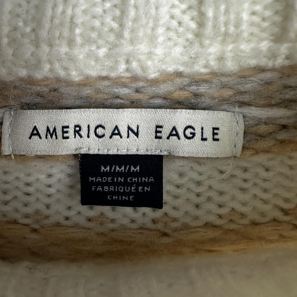 American Eagle Sweater Womens Medium White Fair Isle Knit Pullover Cozy - Picture 2 of 7